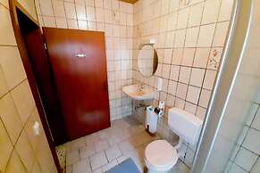 Spacious Holiday Home in the Beautiful Eifel