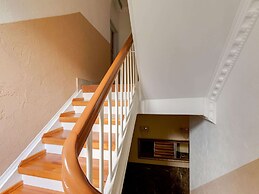 Deluxe Apartment in Oberhausen With Terrace