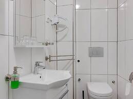 Deluxe Apartment in Oberhausen With Terrace