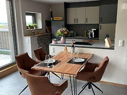 Apartment With Balcony and Barbecue