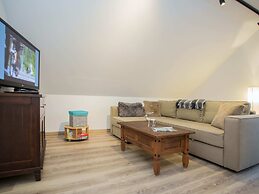 Apartment With Balcony in Neuastenberg