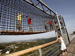 Apartment With Balcony in Neuastenberg