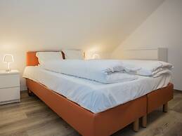 Apartment With Balcony in Neuastenberg