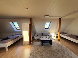Apartment Near Jadeweserport and Centre