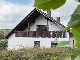 Apartment With Terrace Near Niedersfeld Forest