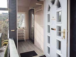 Modern Holiday Home With Garden Near Winterberg