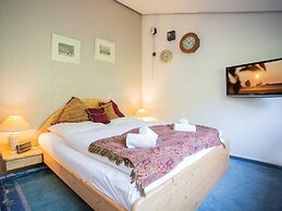 Modern Holiday Home With Garden Near Winterberg