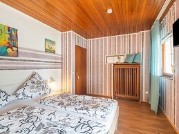 Holiday Home for Groups in Kinheim