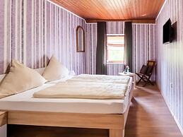 Holiday Home for Groups in Kinheim