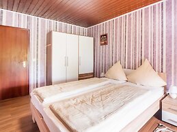 Holiday Home for Groups in Kinheim