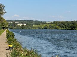 Holiday Home for Groups in Kinheim