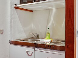 Apartment on the Lakeside in Hahnenkle