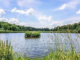 Apartment on the Lakeside in Hahnenkle