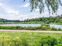 Apartment on the Lakeside in Hahnenkle