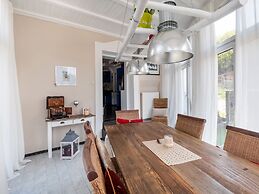 Luxurious Holiday Home With a Nice Private Garden