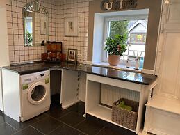 Luxurious Holiday Home With a Nice Private Garden