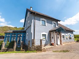 Luxurious Holiday Home With a Nice Private Garden