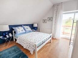 Luxurious Holiday Home With a Nice Private Garden