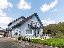 Luxurious Holiday Home With a Nice Private Garden