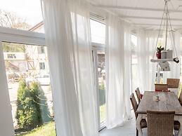 Luxurious Holiday Home With a Nice Private Garden