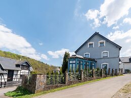 Luxurious Holiday Home With a Nice Private Garden