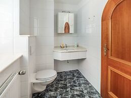 Luxurious Holiday Home With a Nice Private Garden