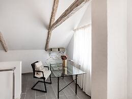 Luxurious Holiday Home With a Nice Private Garden