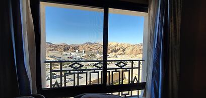 Petra Moon Luxury Hotel