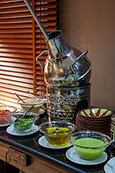 Petra Moon Luxury Hotel