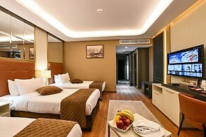 Petra Moon Luxury Hotel