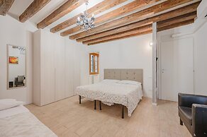 Rialto Suite