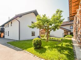 Flat in Wildsteig With Furnished Garden