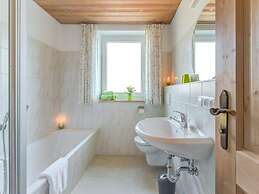 Flat in Wildsteig With Furnished Garden