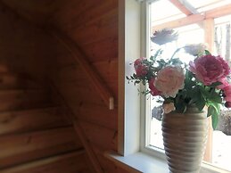 Wooden House With Sauna in Kustelberg