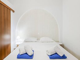 Comfortable Holiday Home With Terrace