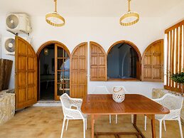 Comfortable Holiday Home With Terrace