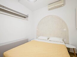 Comfortable Holiday Home With Terrace