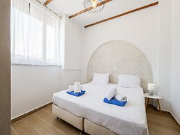 Comfortable Holiday Home With Terrace