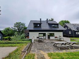 Spacious Holiday Home With Wood-burning Stove