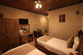 Katapa Stone House