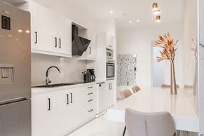 Cavo Mare Mirazur Luxury Retreat