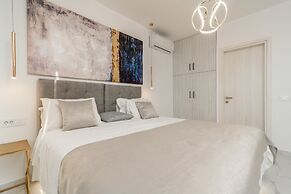 Cavo Mare Mirazur Luxury Retreat