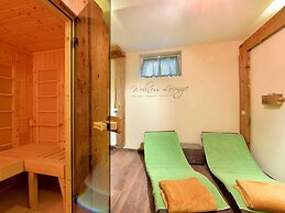Spacious Apartment With Sauna
