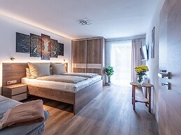 Spacious Apartment With Sauna