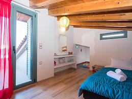 Villa Near Seaside Village With Pool