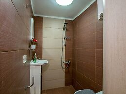 Snug Apartment in Kournas With Balcony/terrace