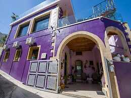 Snug Apartment in Kournas With Balcony/terrace