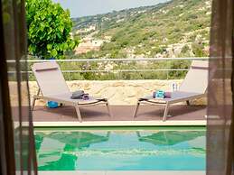 Wonderful Villa in Gerani With Private Pool