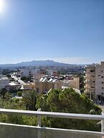 Vibrant Apartment in Rafina With Garden