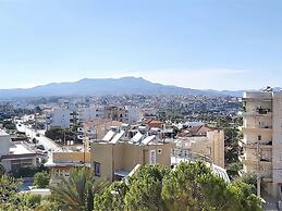 Vibrant Apartment in Rafina With Garden
